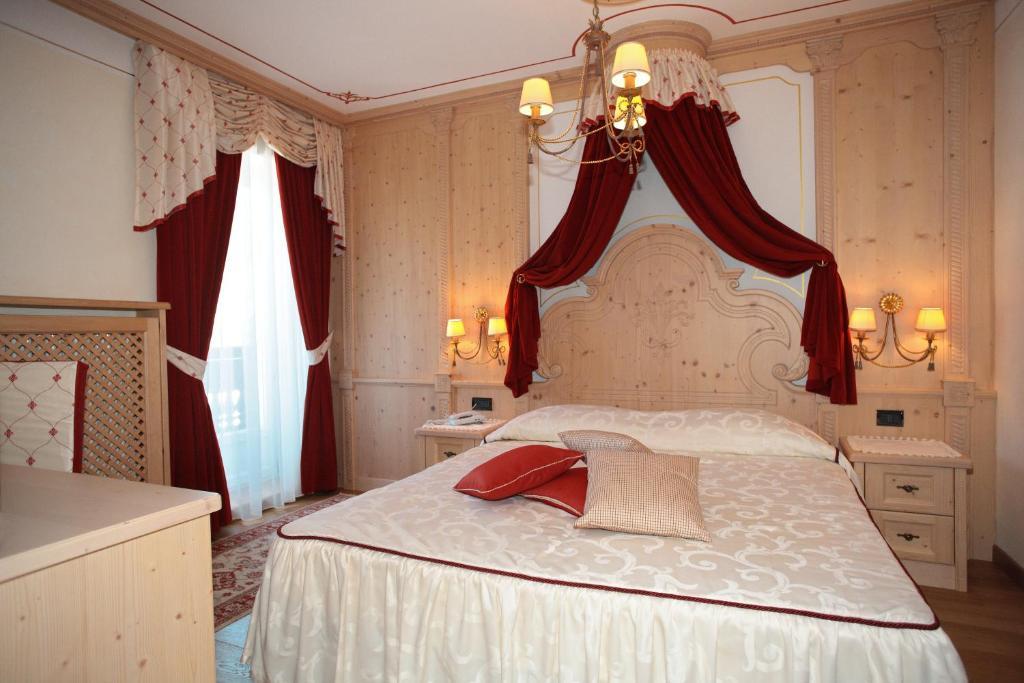 Hotel Colbricon Beauty & Relax ซานมาร์ตีโนดีกัสตรอสซา ห้อง รูปภาพ